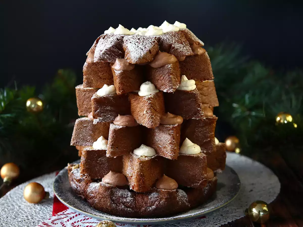 Рецепта Бриош pandoro с пълнеж от крем nutella и ванилов крем във формата на коледна елха