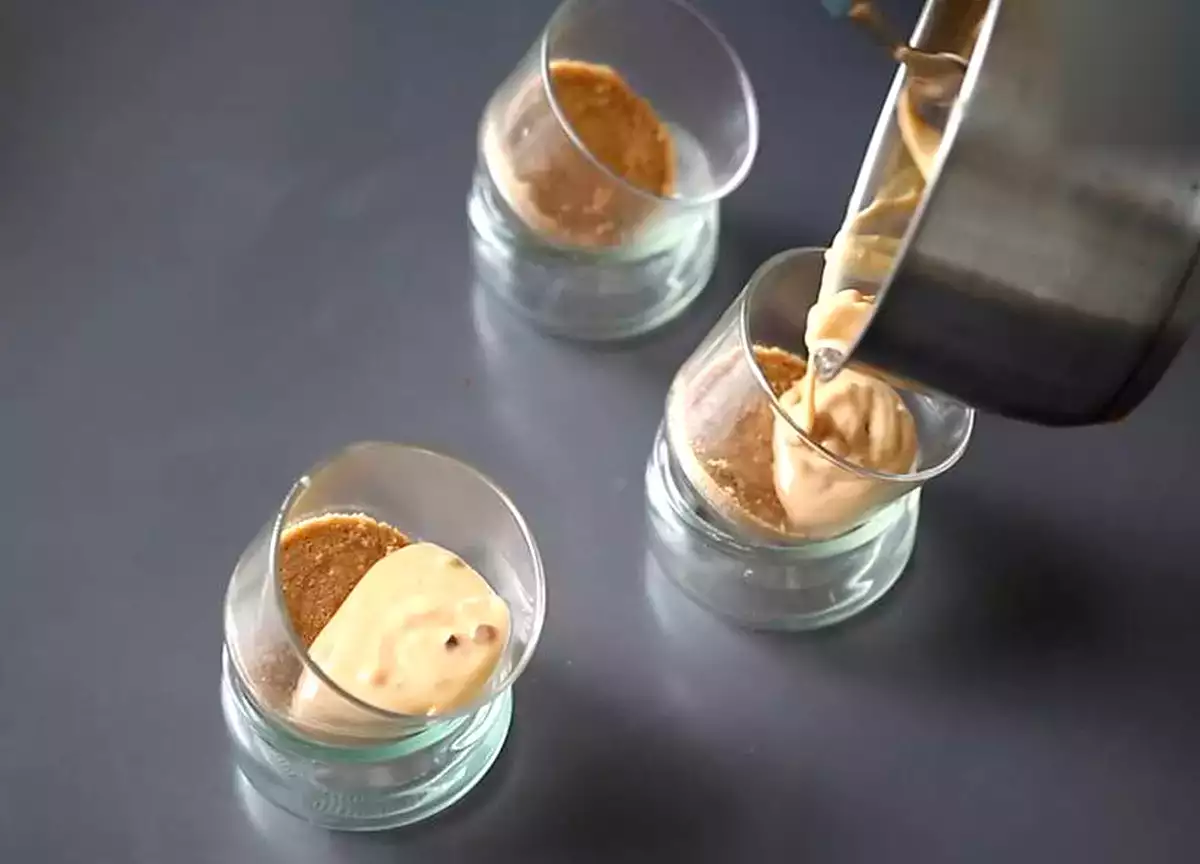 Стъпка 2: Слой от крем нуга