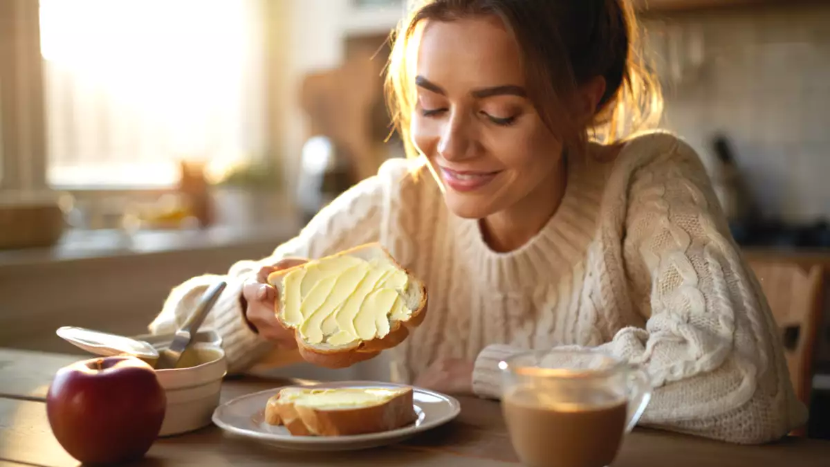 Хляб и масло: зад този сутрешен обичай се крие емоционална привързаност, която дори експертите не могат да пренебрегнат