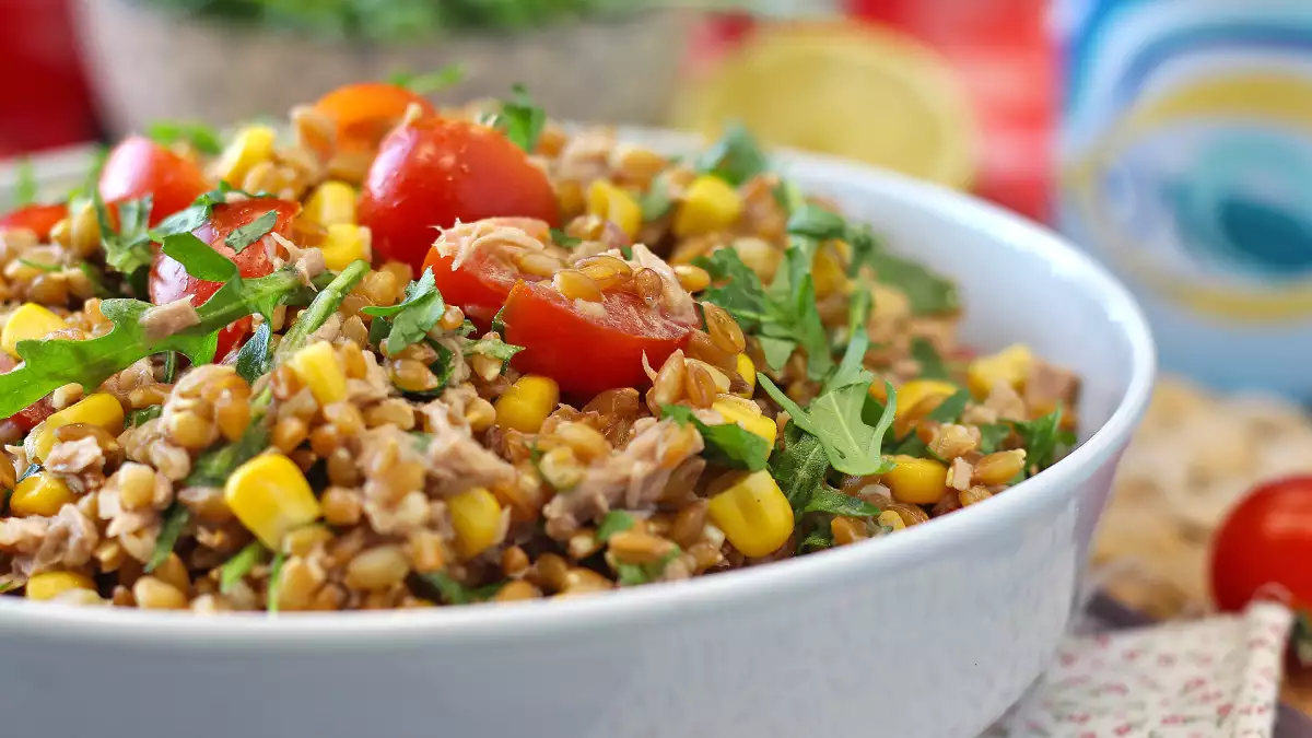 9 умни идеи за изпразване на хладилника (без да изглеждате като с изчерпани остатъци )