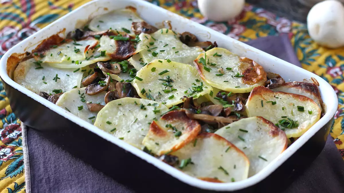 8 картофени скари, които могат да се използват за всяко ястие през седмицата във фурната, във фритюрника и със сладки картофи