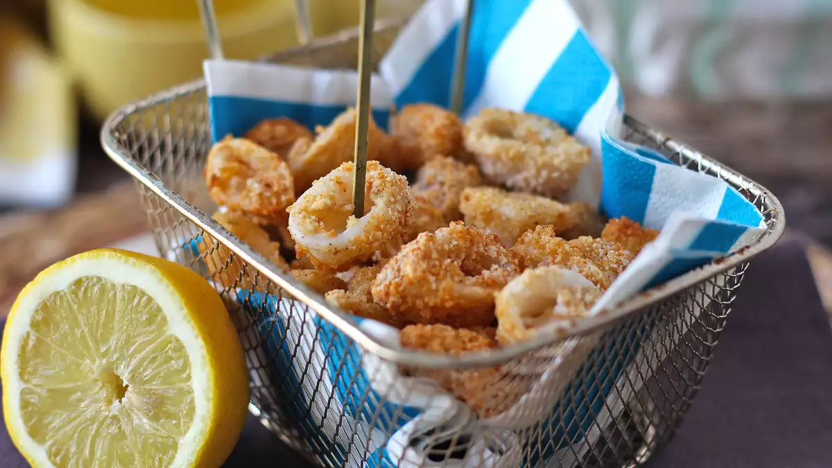 Риба във фритюрник? Открийте 7 леки, хрупкави и супербързи рецепти, които може да не очаквате (но ще харесате от първата хапка)