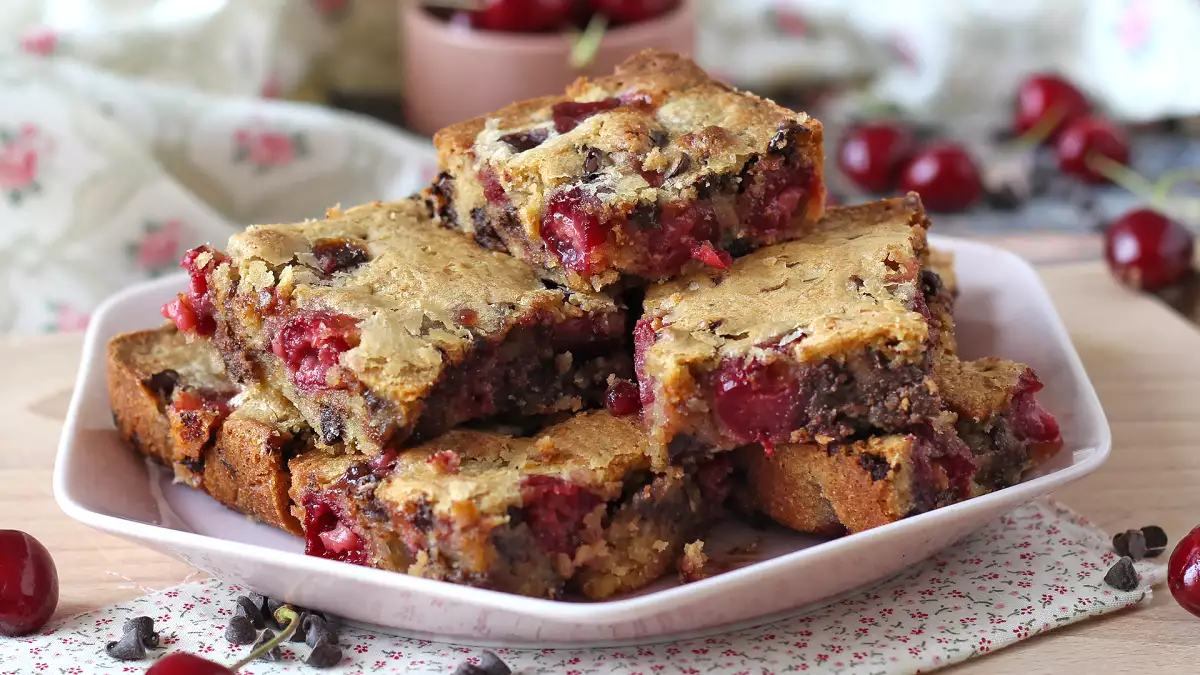 10 перфектни пролетни торти, които ще направят всеки следобед по-сладък