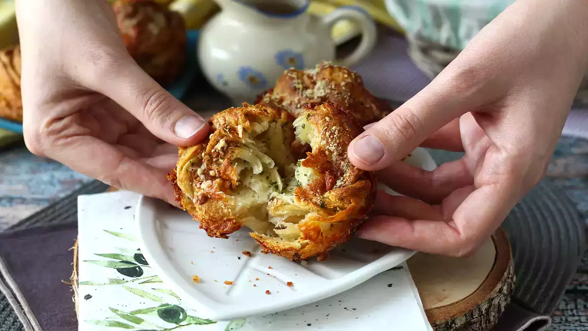 16 рецепти със сирене пармезан: прости идеи, които имат по-добър вкус веднага