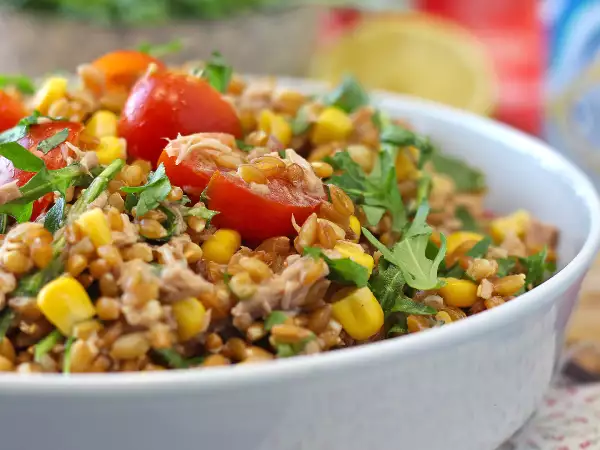 9 умни идеи за изпразване на хладилника (без да изглеждате като с изчерпани остатъци )