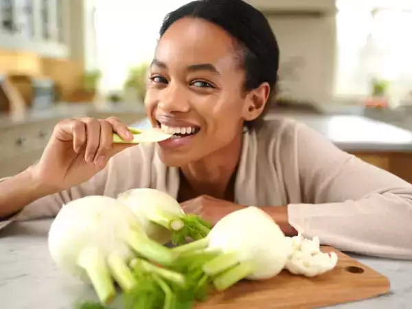 Защо копърът е идеален след празниците за изчистване на корема