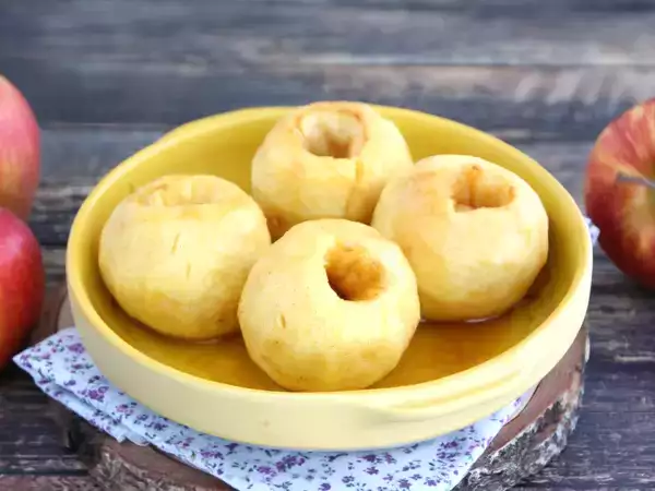 Сурова или печена ябълка? Този прост избор може да повлияе на настроението, ситостта и дори на кръвната ви захар.