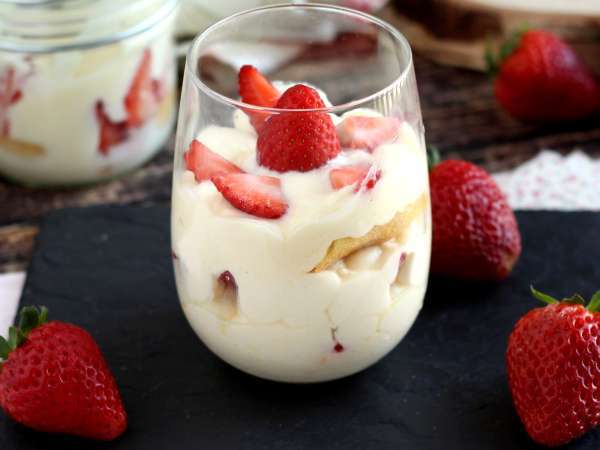 10 рецепти за десерти с ягоди: най-вкусните идеи, които да изпробвате