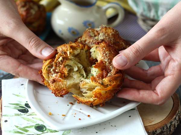 16 рецепти със сирене пармезан: прости идеи, които имат по-добър вкус веднага