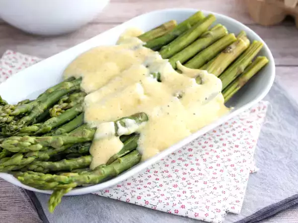 3 соса, които подсилват зелените аспержи, без да прикриват вкуса им