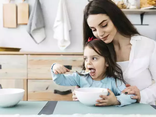 Истина или мит? 6 майчини поговорки за храната, които не са съвсем верни