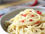 Рецепта Спагети aglio, olio e peperoncino: ястието в последната минута на италианската традиция