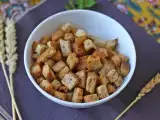 Рецепта Хрупкави билкови крутони във фритюрника (бързо и лесно)