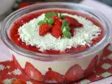Рецепта Pavê de morango - бразилски десерт от ягоди и кондензирано мляко, който се консумира най-добре студен