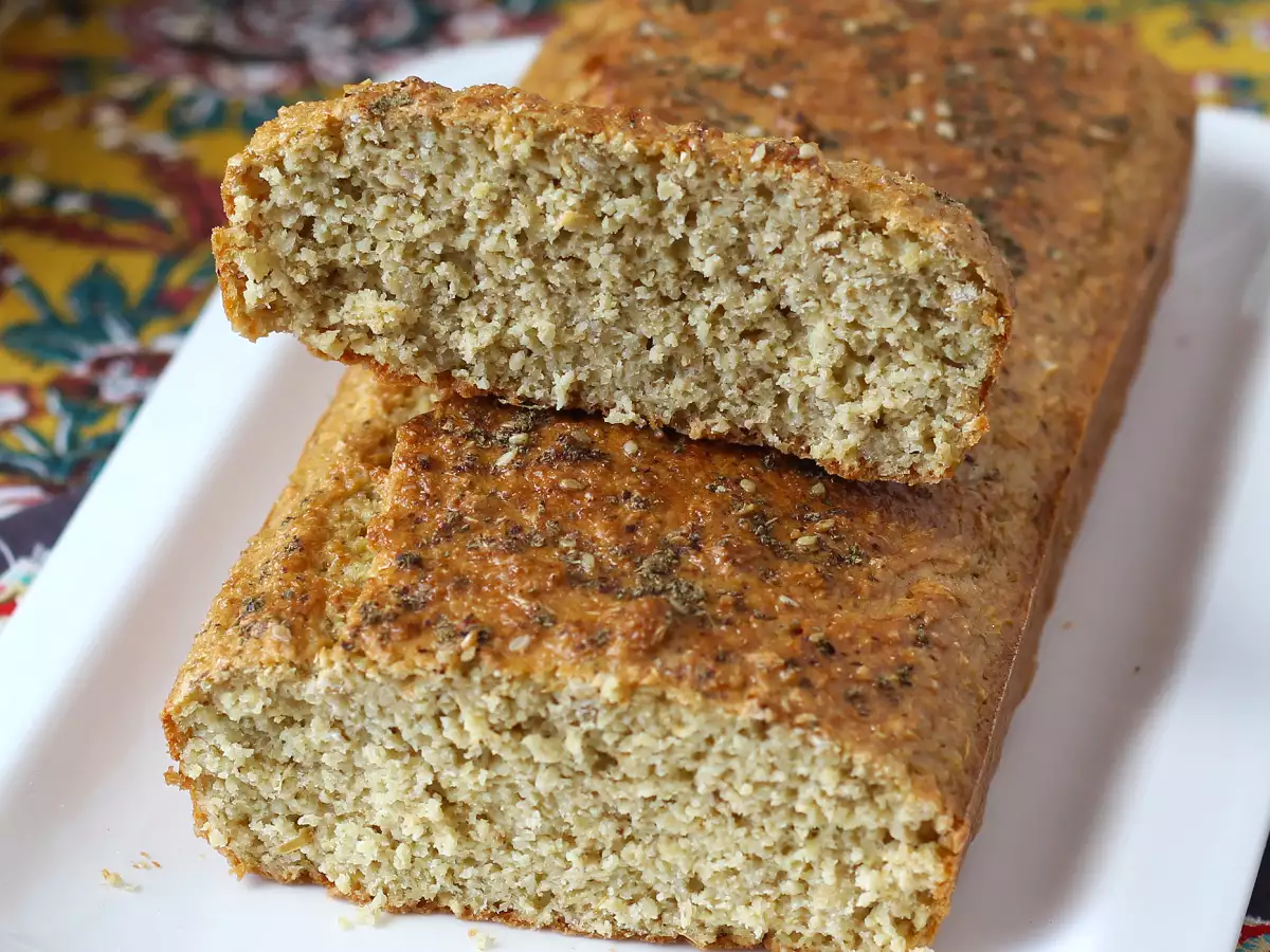 Рецепта Безглутенов овесен хляб с кисело мляко и яйца: здравословна и лесна за приготвяне рецепта, пълна с протеини