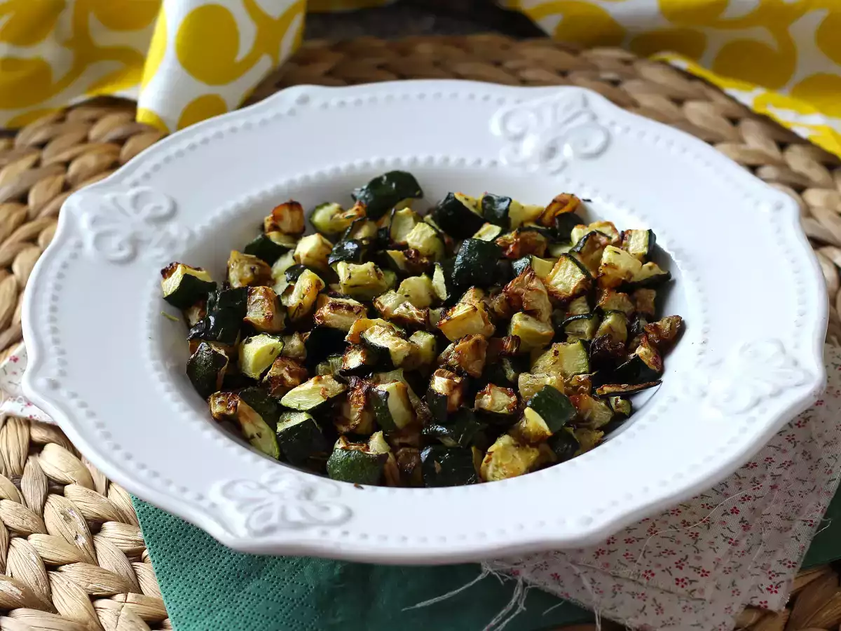 Рецепта Как да готвя тиквички във фритюрника?