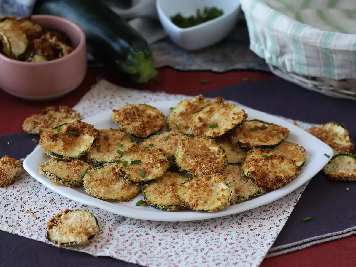 Рецепта Чипс от тиквички във фритюрник с горещ въздух (air fryer)