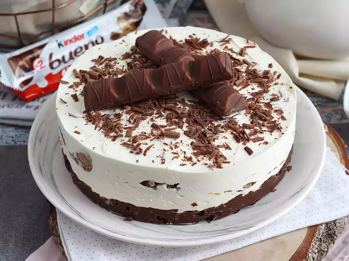 Рецепта Страхотен чийзкейк без печене kinder bueno
