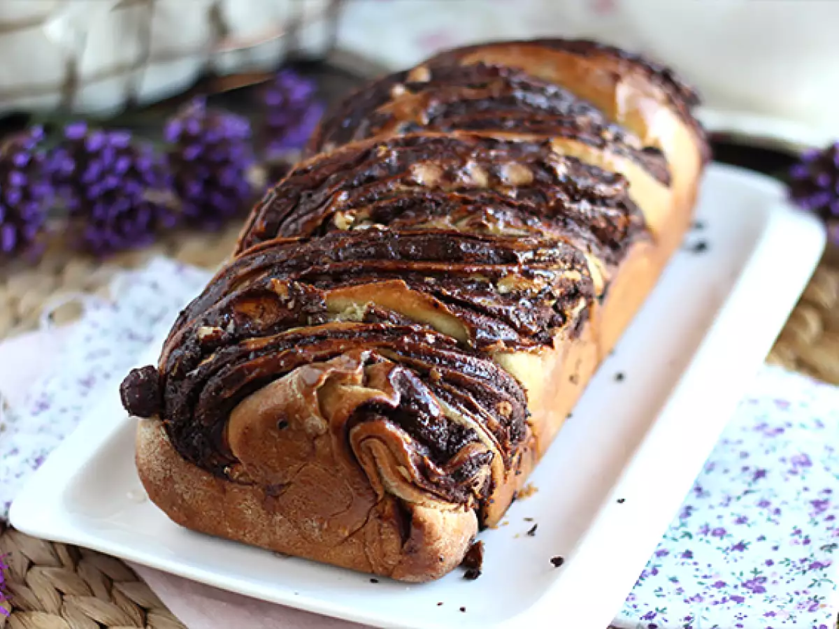 Рецепта Бриош с шоколад и лешници babka