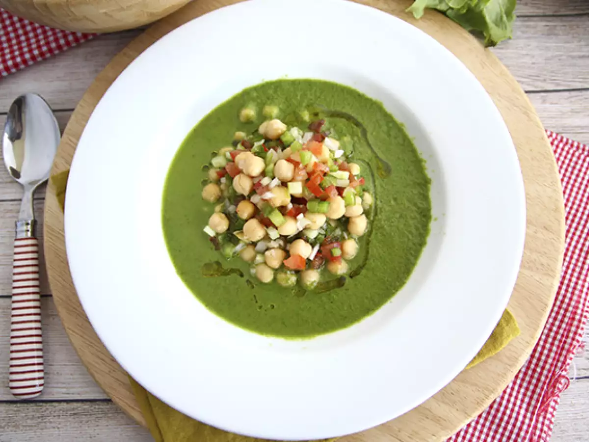 Рецепта Супа от марули и салата от нахут