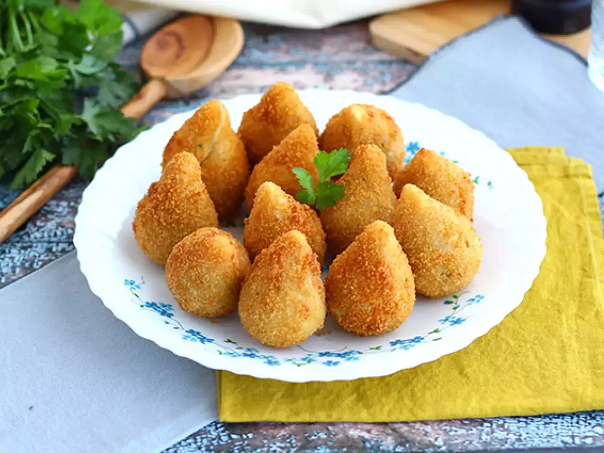 Рецепта Coxinhas (бразилски пилешки крокети)
