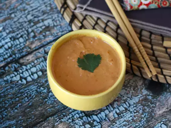 Рецепта Супер успокояващ фъстъчен сос сатай