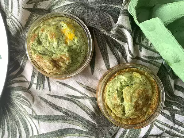 Рецепта Яйца cocotte с песто