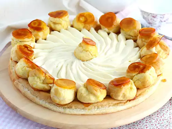 Рецепта Рецепта за сен оноре, обяснена стъпка по стъпка във видеоклип