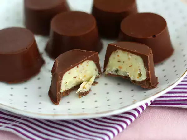 Рецепта Домашно приготвени шоколадови бонбони kinder schoko-bons
