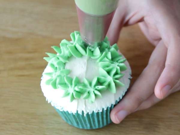 Купкейкове, украсени за Коледа - Подготовка стъпка 14