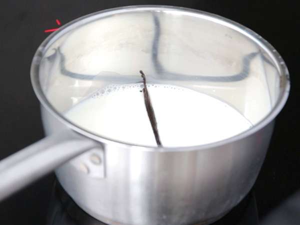 Galette des rois с Kinder Bueno - Подготовка стъпка 1