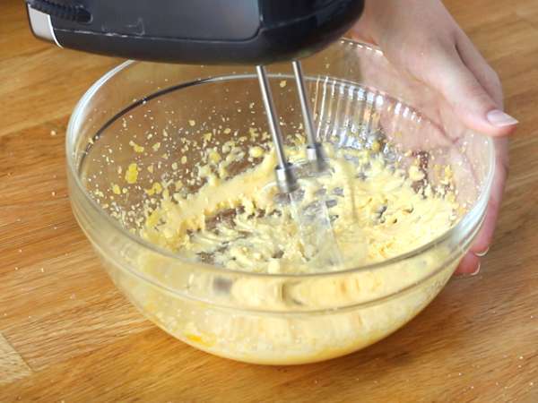 Италианско тирамису - видео рецепта ! - Подготовка стъпка 2