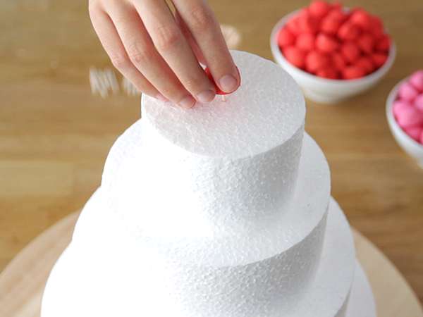 Цветна бонбонена торта - Подготовка стъпка 3
