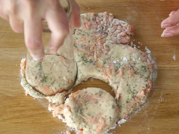 Шишчета с пушена сьомга и копър - Подготовка стъпка 4