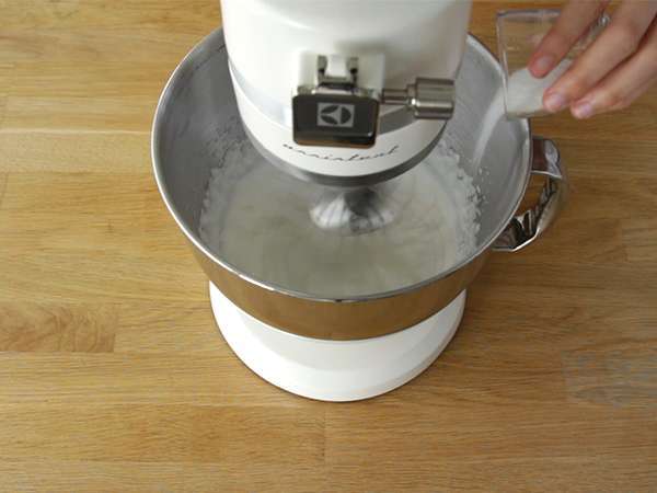 Виктория бисквитена торта - Подготовка стъпка 4