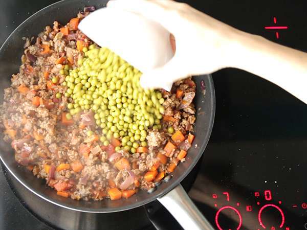 Овчарски пай - Hachis parmentier britannique - Подготовка стъпка 3