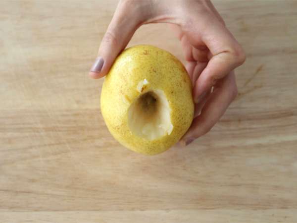 Круши от бутер тесто с шоколадов център - Подготовка стъпка 1