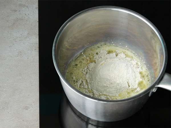 Сос Бешамел, лесна рецепта - Подготовка стъпка 1