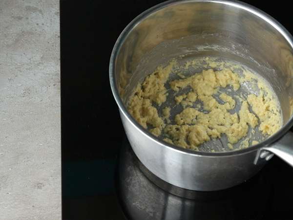 Сос Бешамел, лесна рецепта - Подготовка стъпка 2