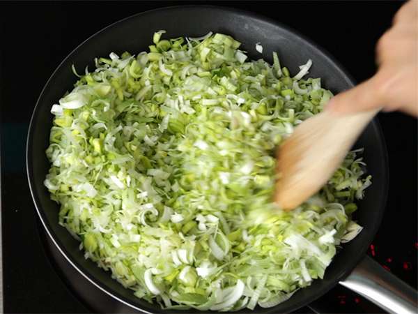 Тарт с праз (6 лесни стъпки и видео) - Подготовка стъпка 1