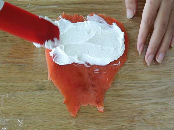 Рулца от сьомга с козе сирене и аспержи - Подготовка стъпка 1