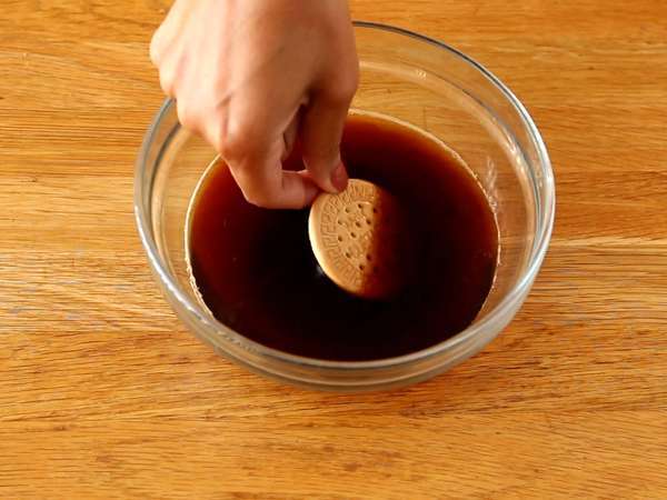 Португалска бисквитена торта, bolo de bolacha - Подготовка стъпка 2