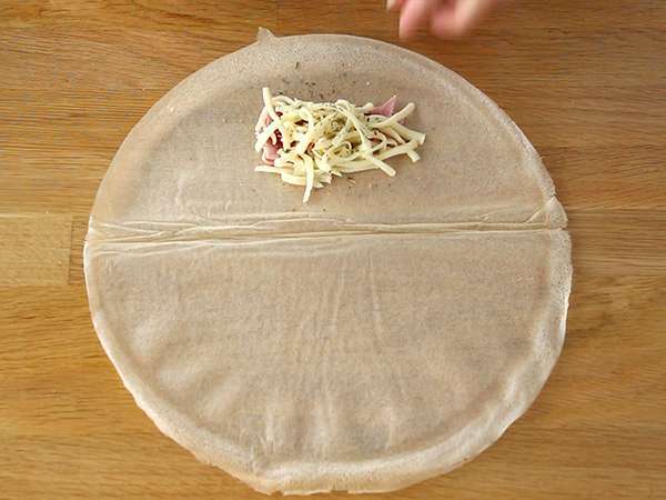Пица с юфка - Подготовка стъпка 2
