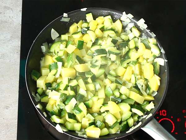 Веган овчарски пай с тиквички и тофу - Подготовка стъпка 4