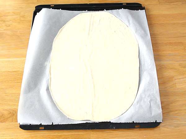Flammekueche, елзаска тарта с фламбе - Подготовка стъпка 1
