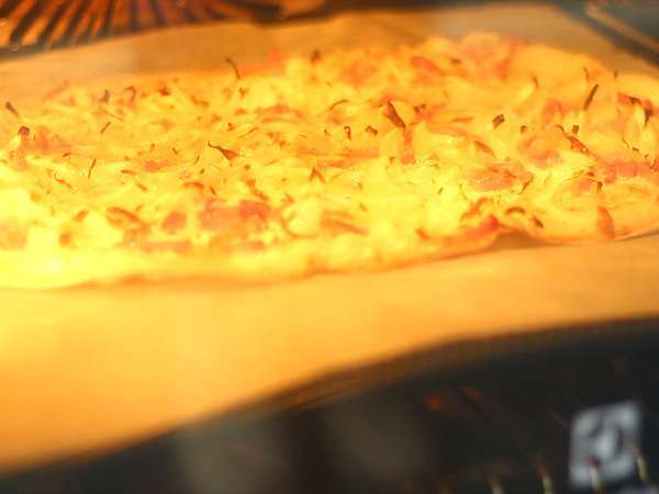 Flammekueche, елзаска тарта с фламбе - Подготовка стъпка 5