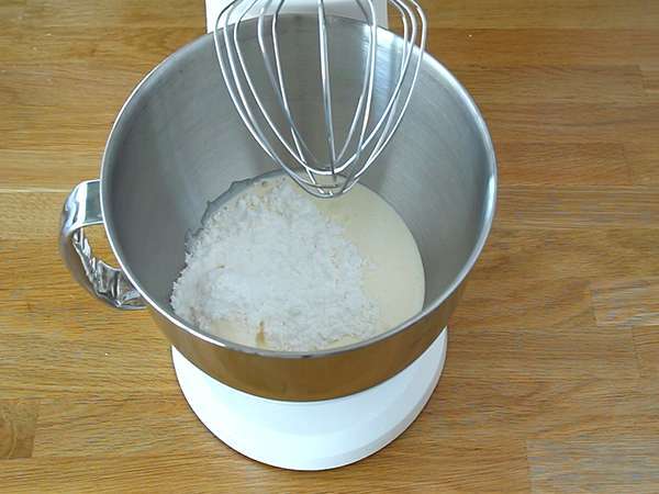 Бърз и лесен ягодов сладкиш - Подготовка стъпка 3