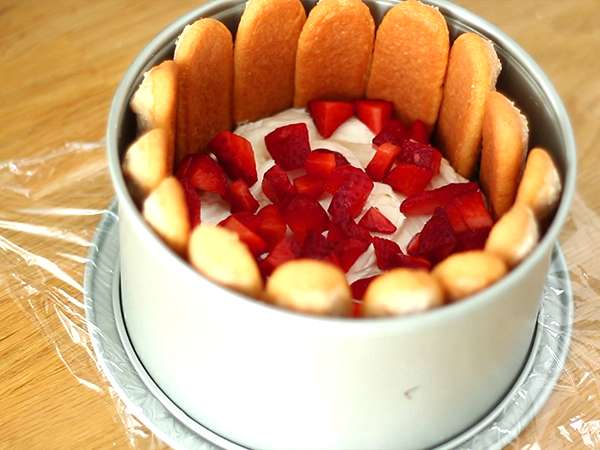 Бърз и лесен ягодов сладкиш - Подготовка стъпка 4