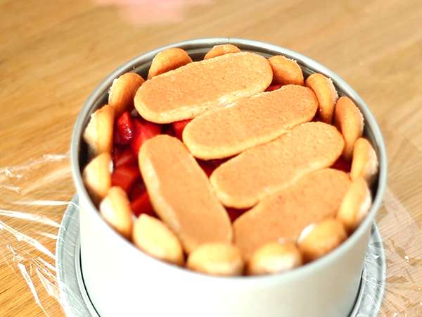 Бърз и лесен ягодов сладкиш - Подготовка стъпка 5