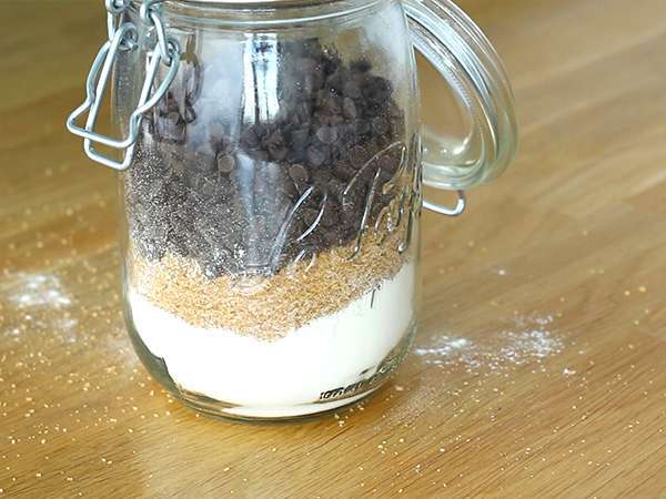 Буркан за бисквити, подарък за любителите на храната - Подготовка стъпка 2